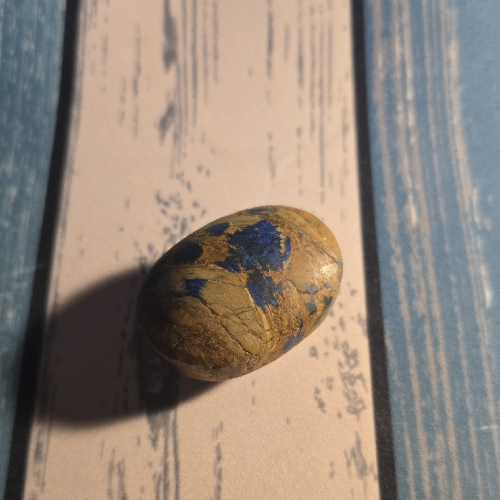 Auzrite Palm Stone